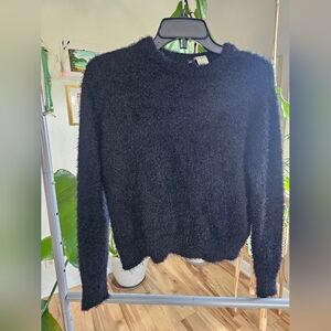 H&M 90s Style Fuzzy Sweater